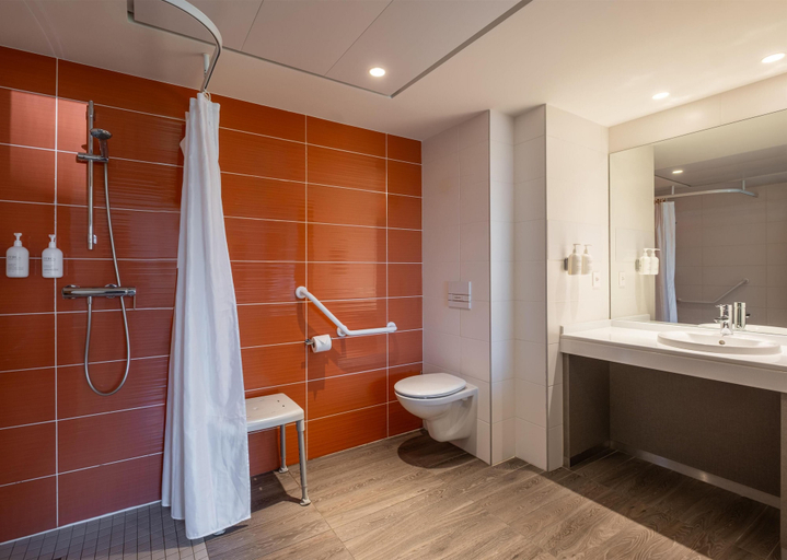 Bathroom 4, Spark by Hilton Lyon Park Saone, Rhône