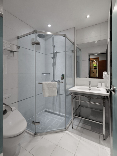 Bathroom 5, Green World Mai - NanJing, Taipei City