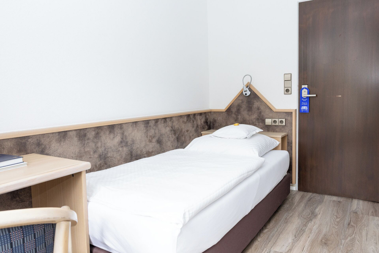 Bedroom 3, Hotel Vetter, Esslingen