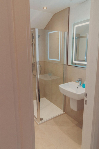 Bathroom 4, Mayfield Suites, Edinburgh