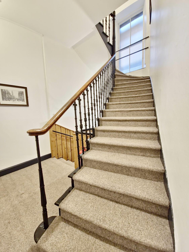 Others 4, Edinburgh Backpackers - over 18s only, Edinburgh