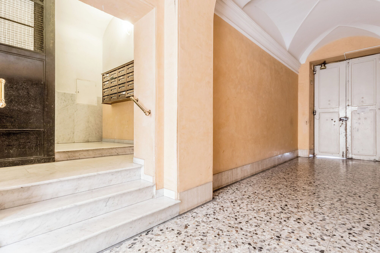 Interior entrance 4, Vatican Luxury Two Bedroom Apartment, Roma