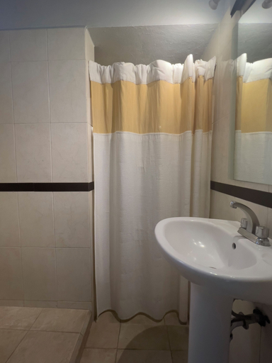 Bathroom 3, Hotel Principal, Mexico City