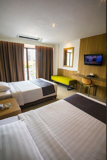 Bedroom 3, Royal Palace Hotel Pattaya, Pattaya