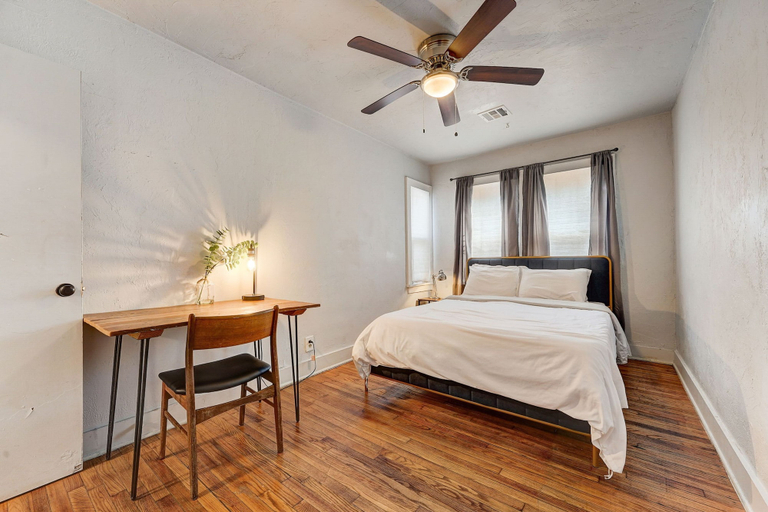 Room 2, 2BR Cozy House Near Paseo the Art District, Oklahoma