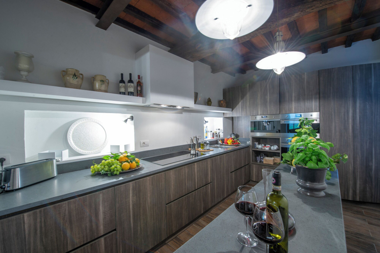 Private kitchen 2, Villa Chianti With Panoramic Pool On The Vineyard, Florence