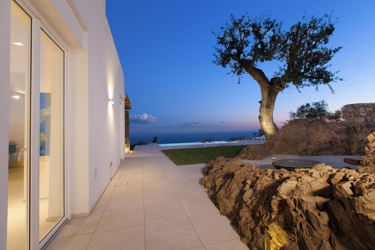 Exterior 5, Design Villa With Infinity Pool & Li Galli View, Napoli