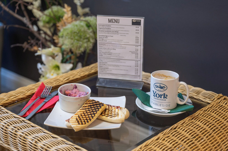 Food & Drinks 5, Stableside at York Racecourse, York