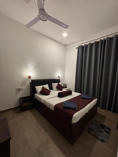 Bedroom 2, Shadow Inn Guest House, Ella