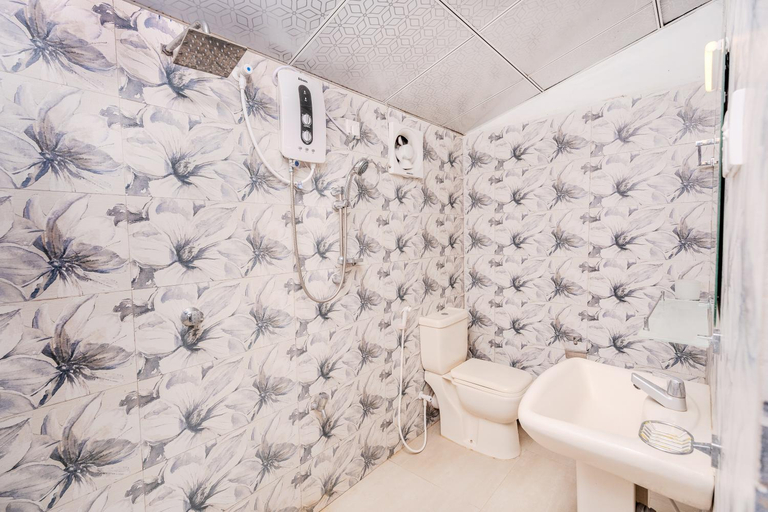 Bathroom 2, Green Nest Yala, Thissamaharama