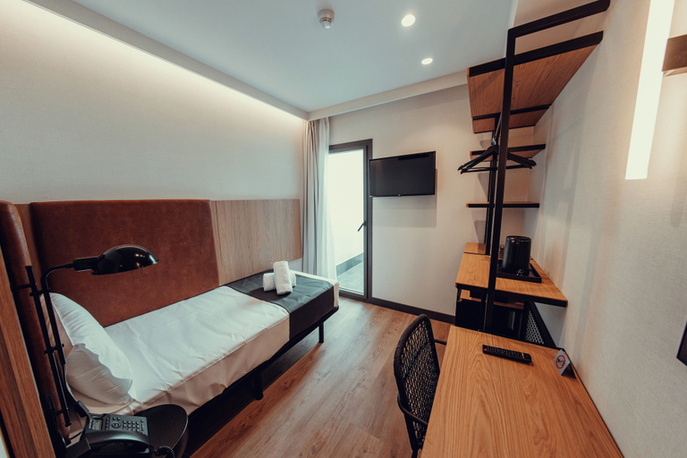 Bedroom 4, Hotel Transit, Barcelona