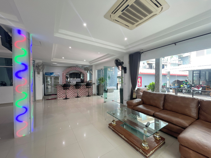 Others 4, W-9 Hotel, Pattaya