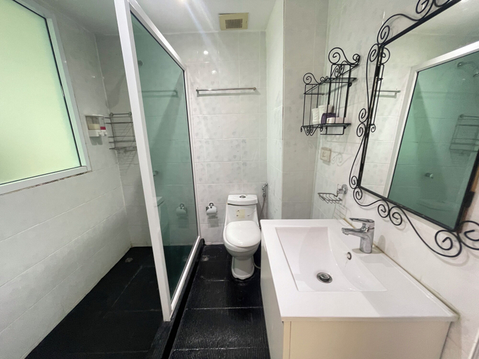 Others 5, W-9 Hotel, Pattaya