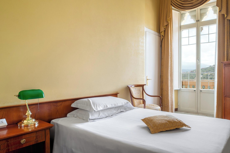 Bedroom 4, Excelsior Palace Hotel, Messina
