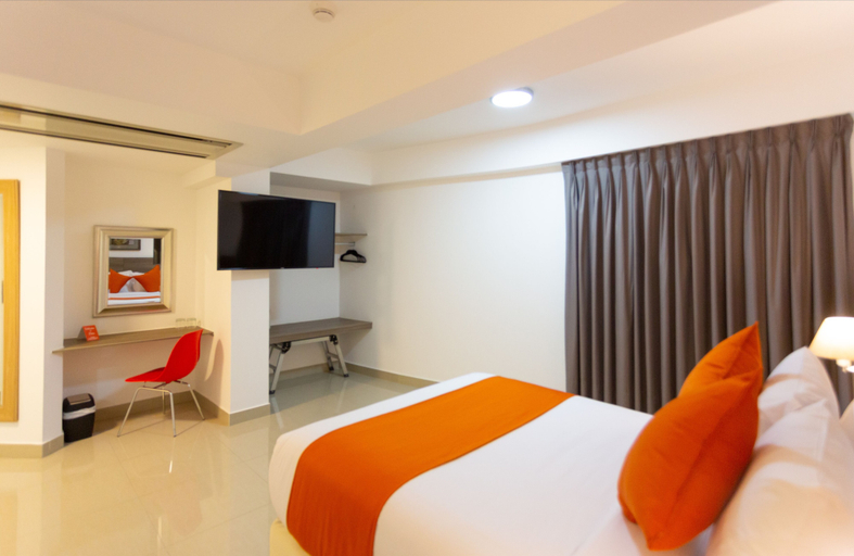 Bedroom 3, Howard Johnson by Wyndham Lima Miraflores Art House, Lima