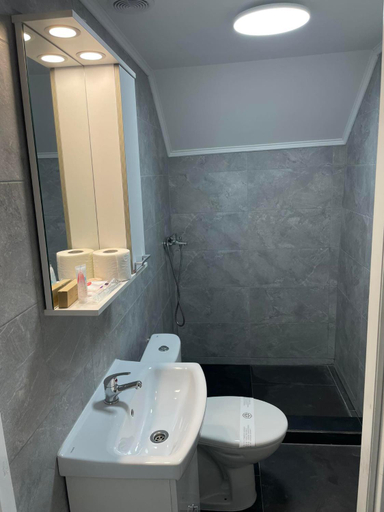 Bathroom 2, Casa Reb, Beclean