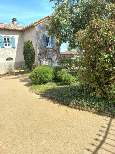 Others 3, L'Eglantyne, Saône-et-Loire