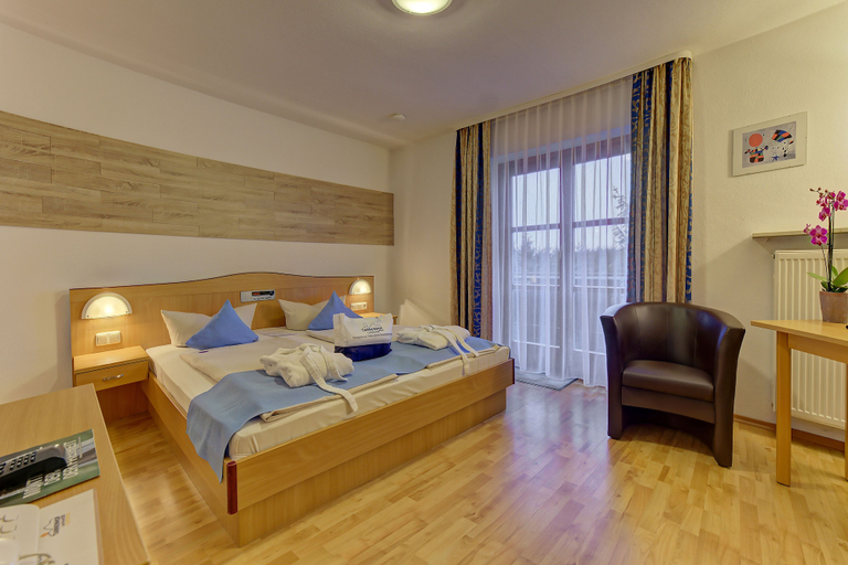 Bedroom 4, Landhotel Tannenhof, Freyung-Grafenau