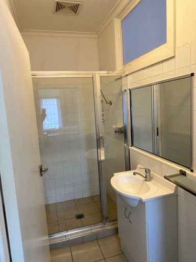 Bathroom 4, The Esplanade Motel, E. Gippsland - Bairnsdale