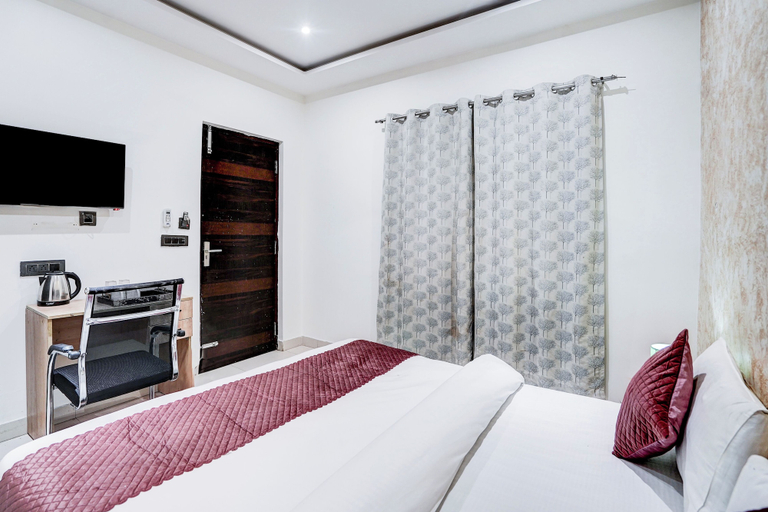 Room 3, KINGS COURT HOTEL, Delhi
