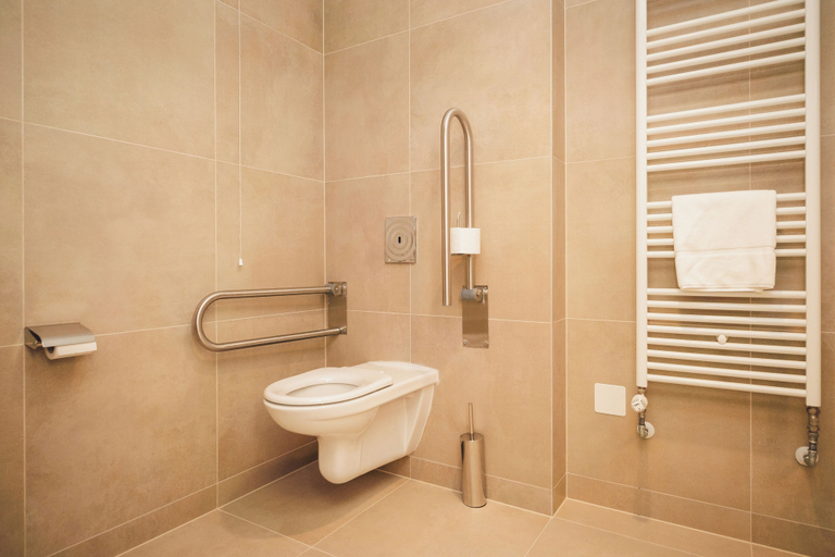 Bathroom 3, Akademis Fit Split, Split