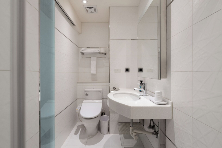 Bathroom 5, Green World Mai - NanJing, Taipei City