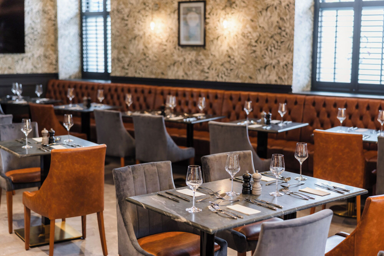 Restaurant 5, Pencelli Hotel, Rhondda, Cynon, Taff