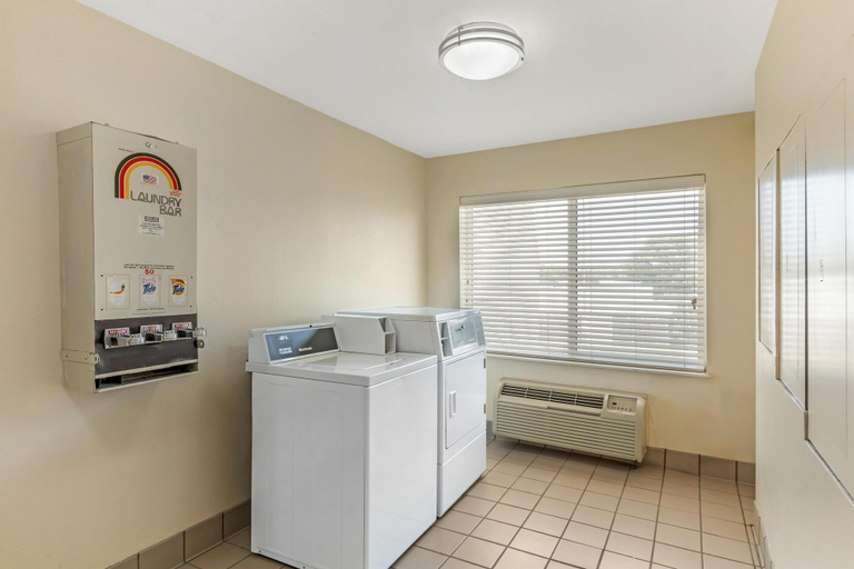 Bathroom 4, Best Western Northwest Inn, Dallas