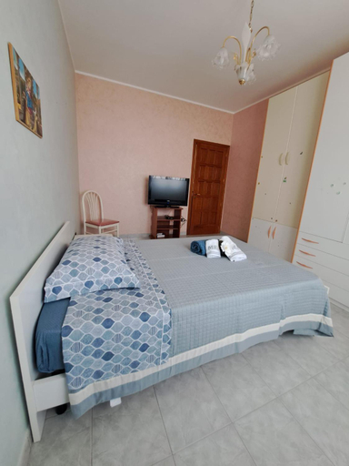 Others 5, Stanze Del Corso, Benevento