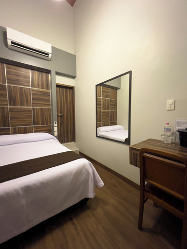 Bedroom 2, Hotel Principal, Mexico City