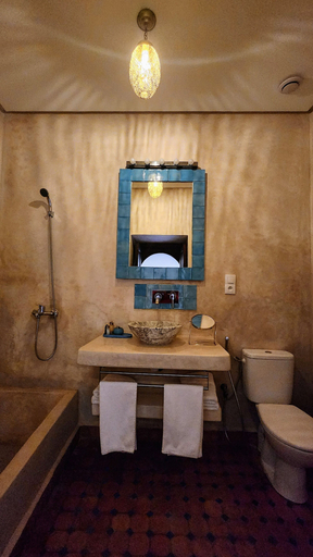 Others 4, Riad Lily, Rabat