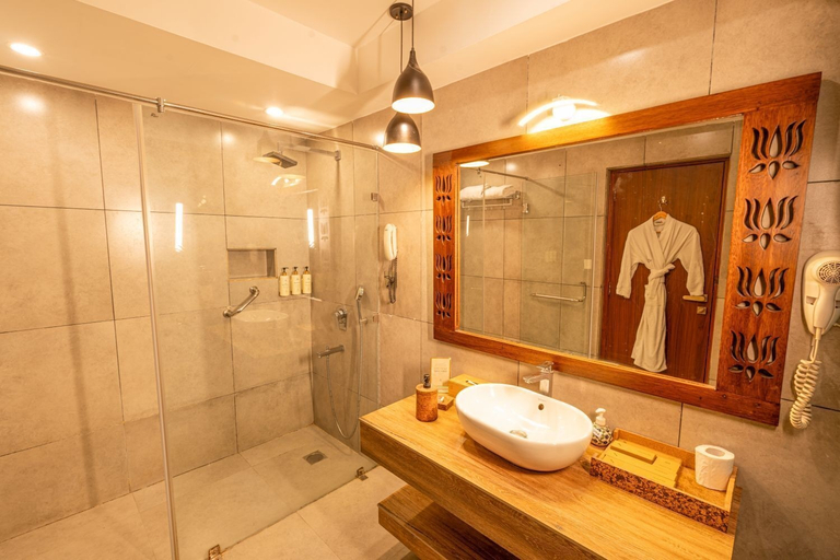 Bathroom 5, GANGA KINARE- A Riverside Boutique Resort, Rishikesh, Garhwal