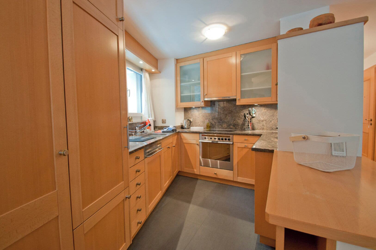 Private kitchen 3, Apartment Lora, Visp