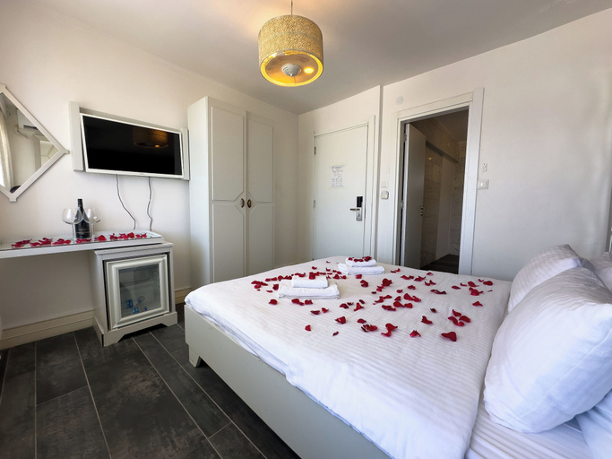 Bedroom 3, Buyukada Port Hotel, Adalar