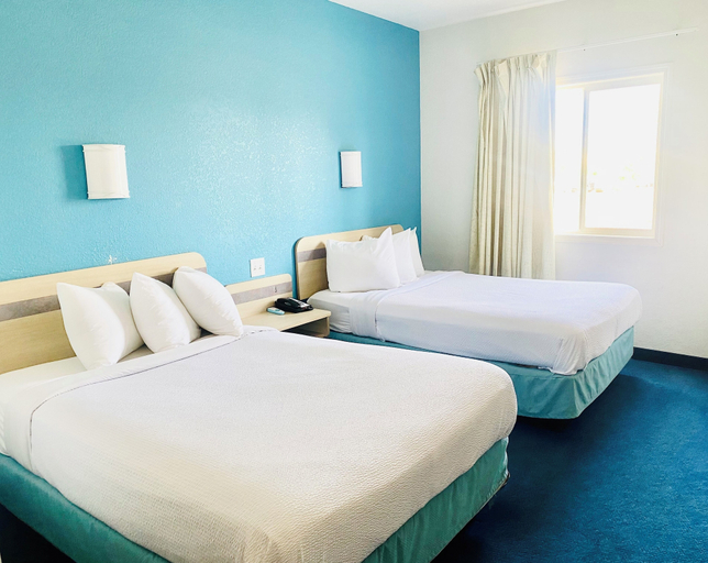 Bedroom 5, Motel 6 Red Deer, AB, Division No. 8