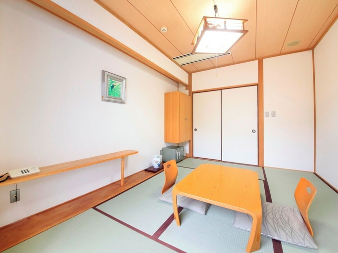Bedroom 3, Hotel KAMOGAWASO, Takehara