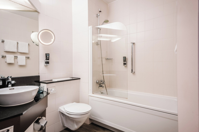 Bathroom 5, Leonardo Hotel Aachen, Städteregion Aachen