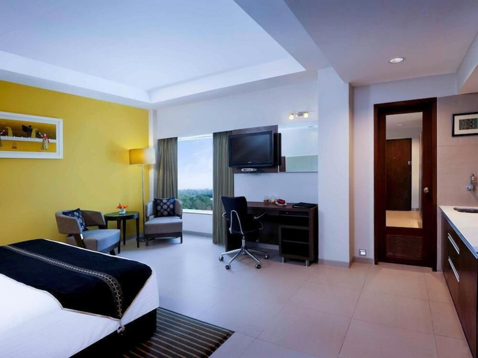Room 4, Grand Mercure Vadodara Surya Palace, Vadodara