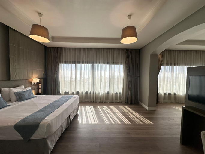 Bedroom 2, loren serviced Apartment Corniche, Jeddah