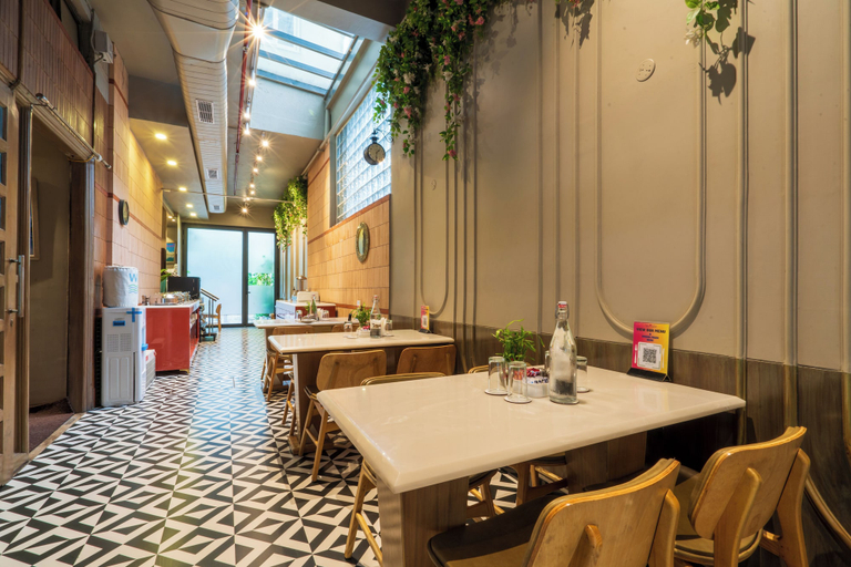 Food & Drinks 5, Cosy Grand @Chanakyapuri by The Cosy Hotels, Delhi