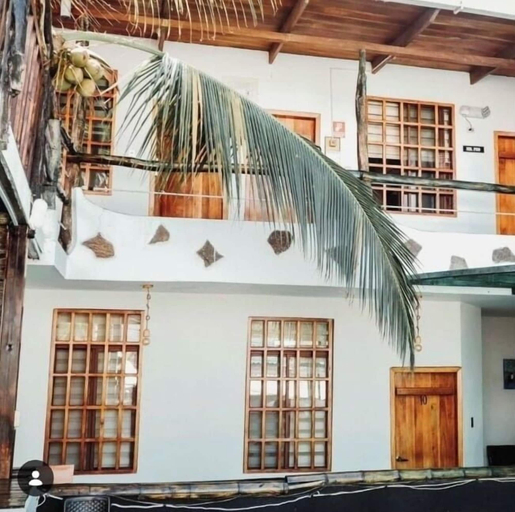 Exterior & Views 2, Galapagos Dreams, Santa Cruz