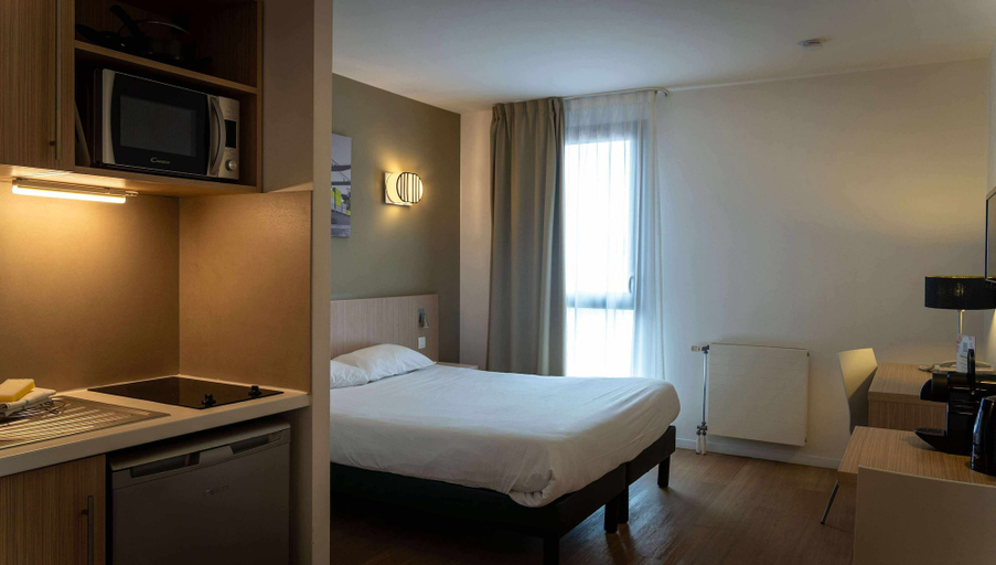 Bedroom 3, Aparthotel Adagio Access Le Havre Les Docks, Seine-Maritime