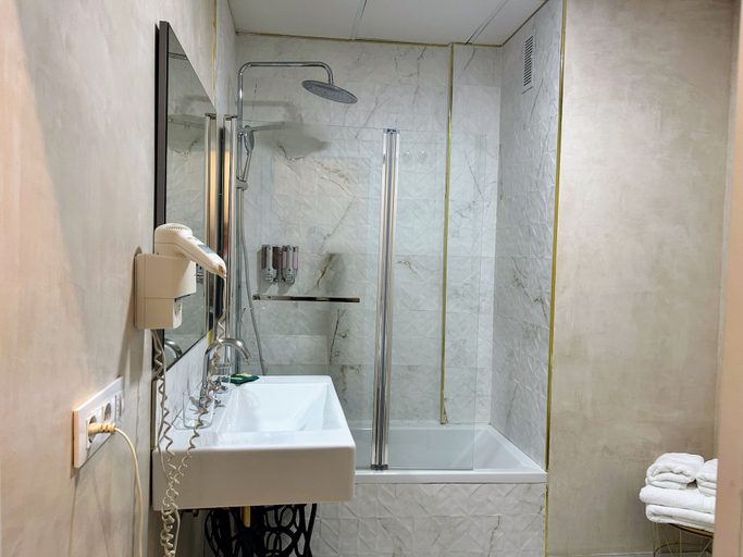 Bathroom 4, Hotel Convento La Gloria, Sevilla