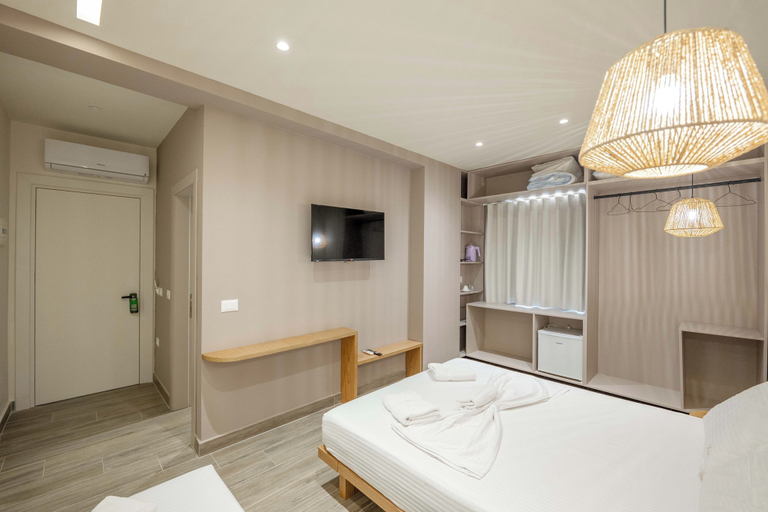 Room 5, Mirage Bay Deluxe Saranda, Sarandës