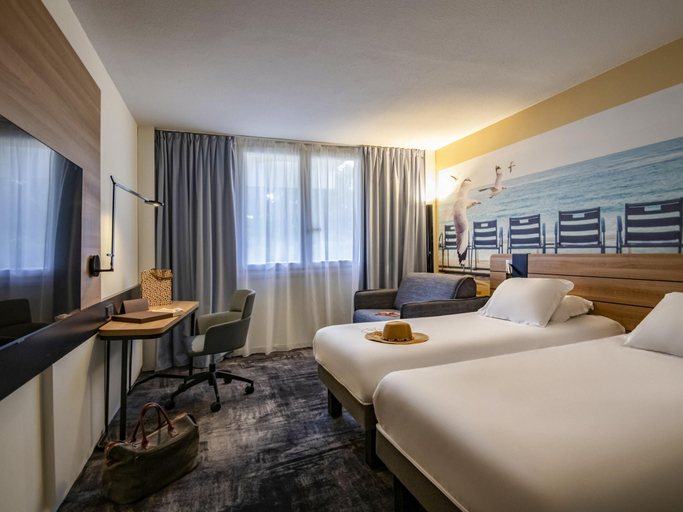 Bedroom 4, Novotel Antibes Sophia Antipolis, Alpes-Maritimes