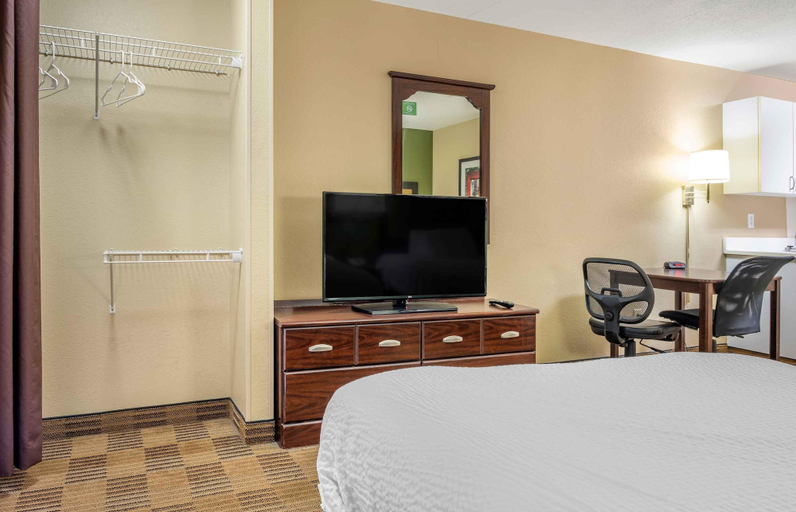 Bedroom 4, Extended Stay America Suites Pittsburgh Carnegie, Allegheny