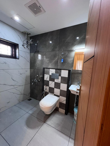 Bathroom 3, ROYALE REVERA, Ernakulam