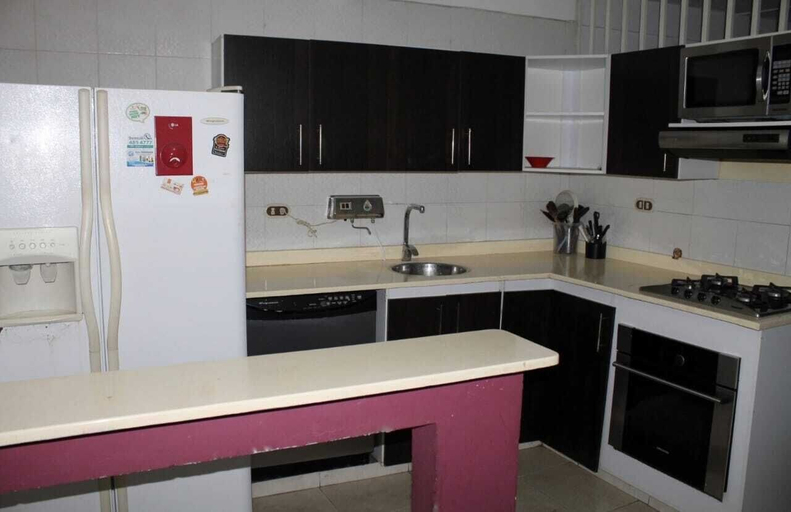 Private kitchen 5, Apartaestudios San Cayetano, Santiago de Cali