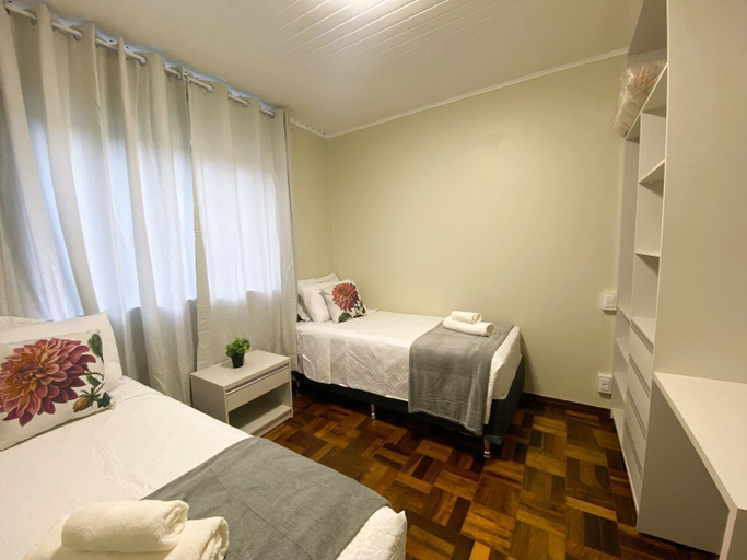 Room 5, Casa com churrasqueira Ar e 2 quartos, Foz do Iguaçu