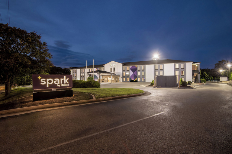 Exterior & Views 2, Spark by Hilton Roanoke Civic Center, Roanoke City